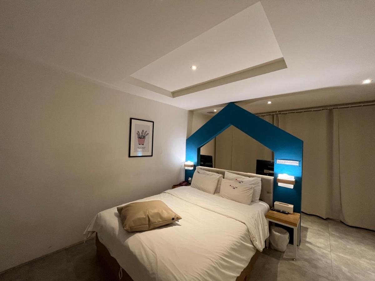 Hotel Yaja Hwajeong Station Коян Екстер'єр фото