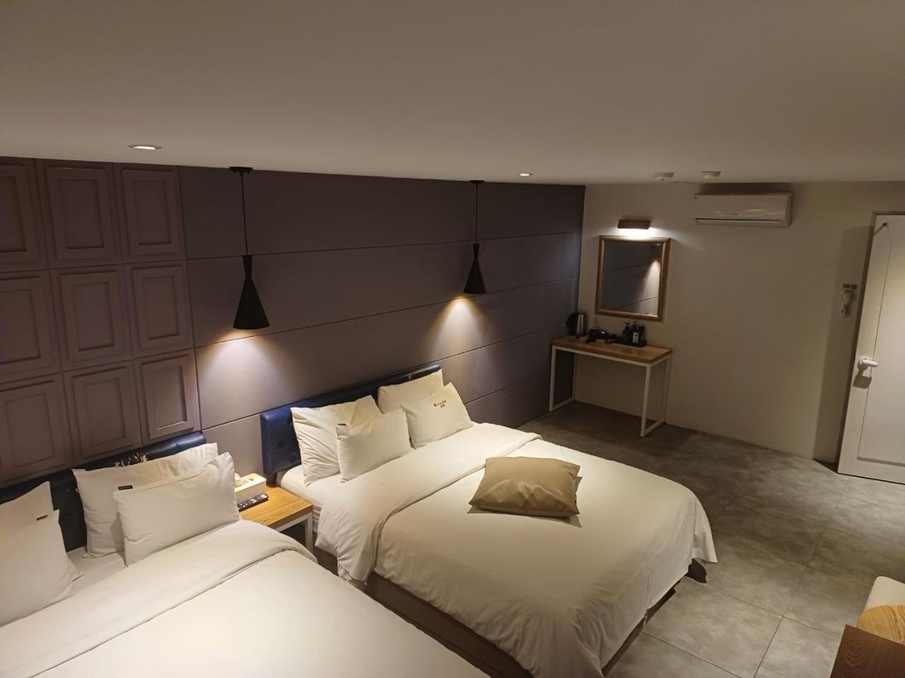 Hotel Yaja Hwajeong Station Коян Екстер'єр фото