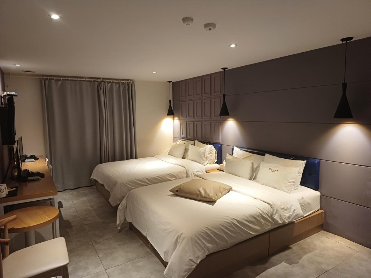 Hotel Yaja Hwajeong Station Коян Екстер'єр фото